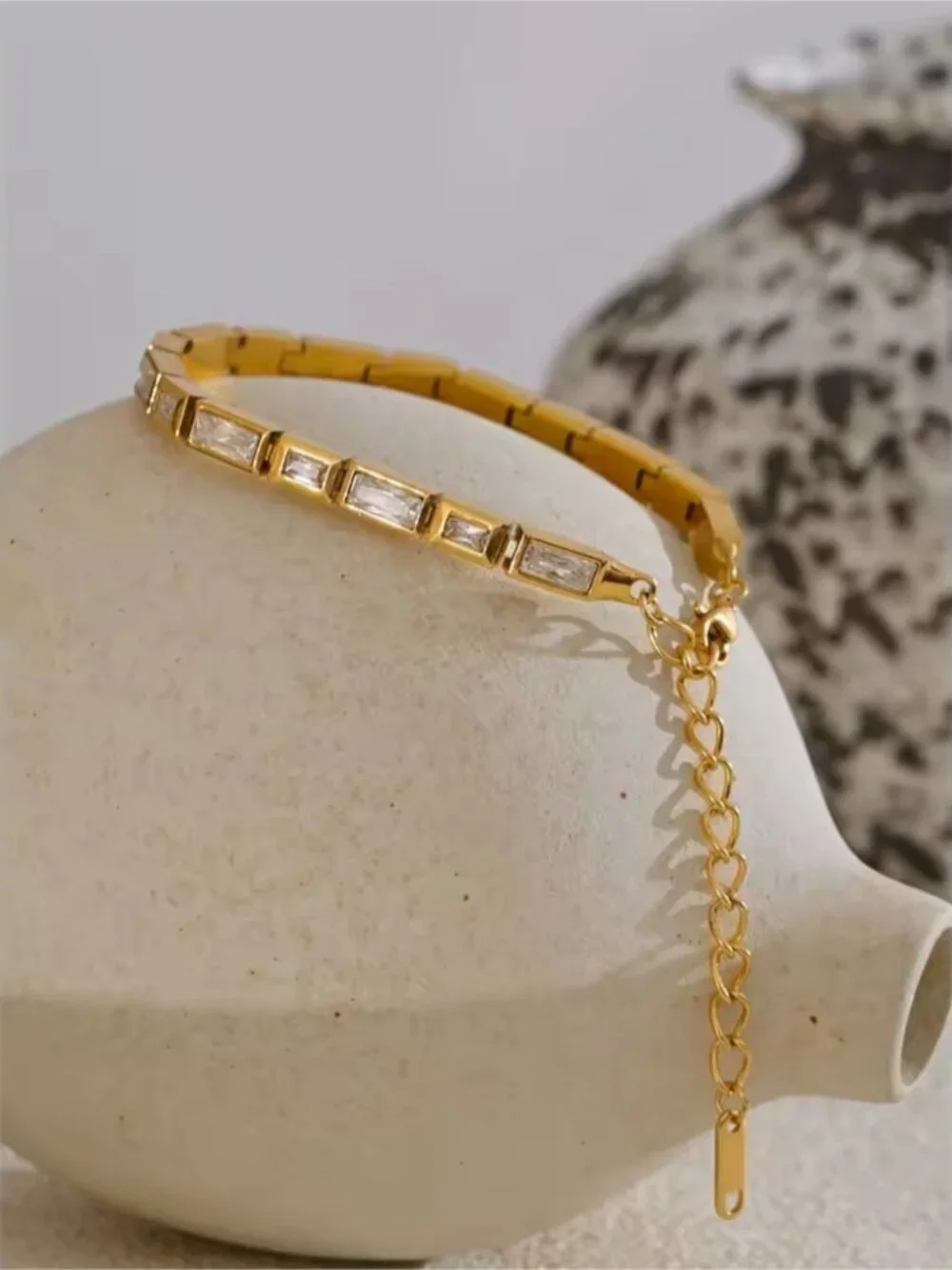 Shiny Cubic Zirconia Chain Premium Bracelet Bangle